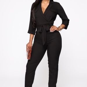FASHION NOVA START TO FINISH CARGO JUMPSUIT BLACK NEW MEDIUM